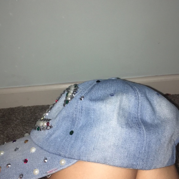 ☀️•BEDAZZLED BASEBALL CAP•☀️ - Picture 4 of 4